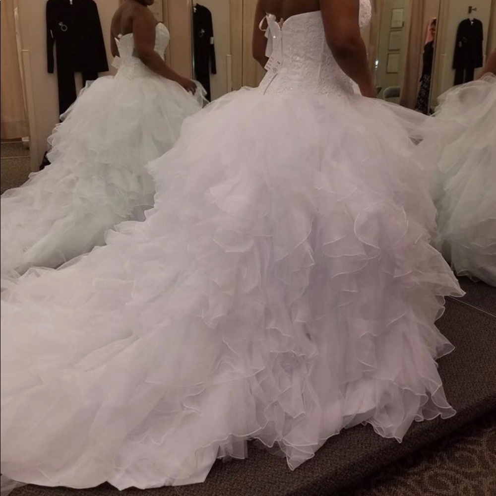 Oleg Cassini Wedding Dress